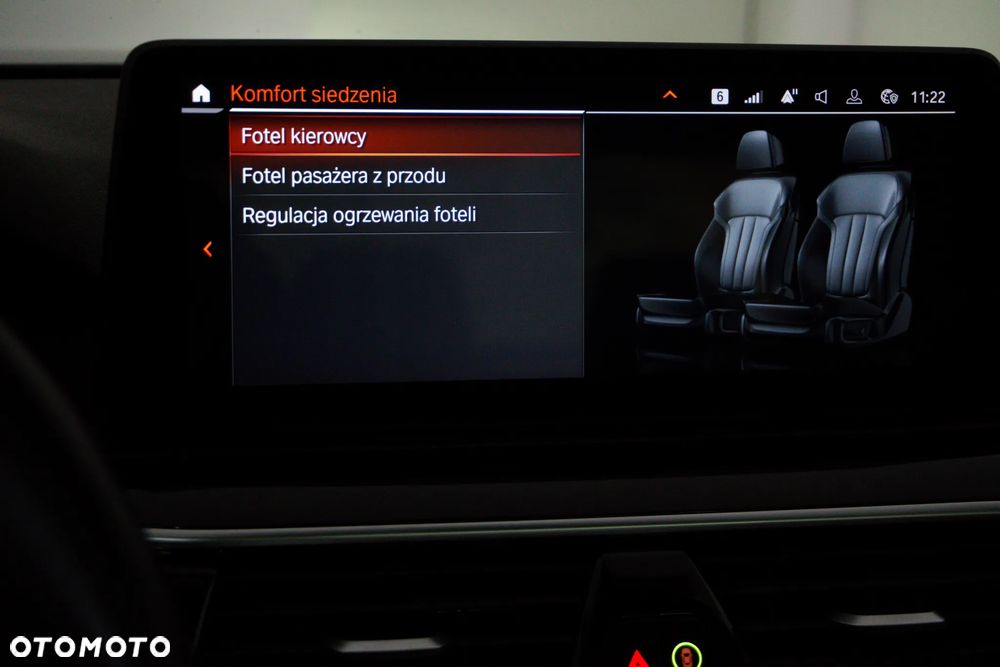 BMW Seria 5 520d xDrive MHEV - 36