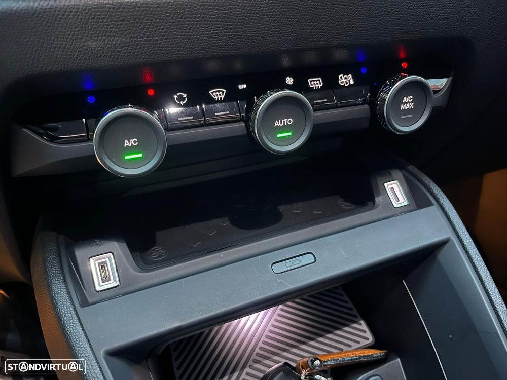 Citroën C4 1.2 PureTech Shine - 25