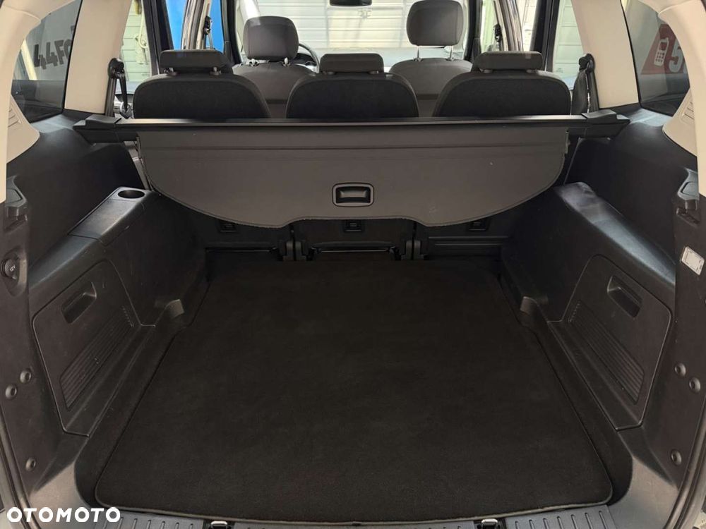 Ford S-Max - 31
