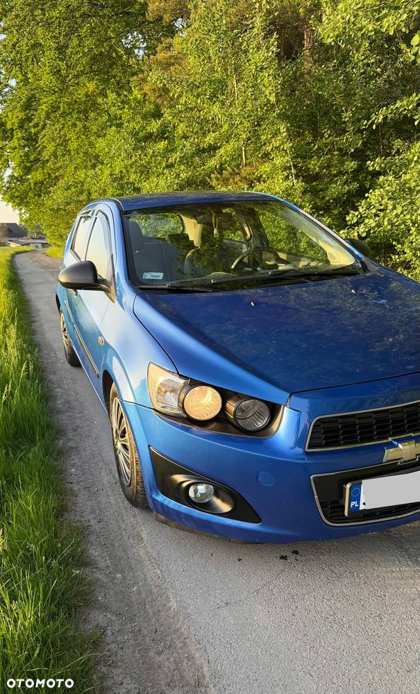 Chevrolet Aveo - 4