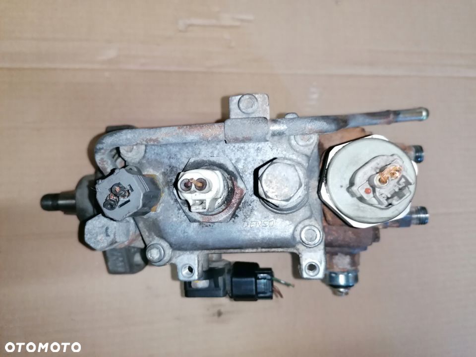 POMPA WTRYSKOWA MAZDA PREMACY 323 626 2.O D RF4F - 5