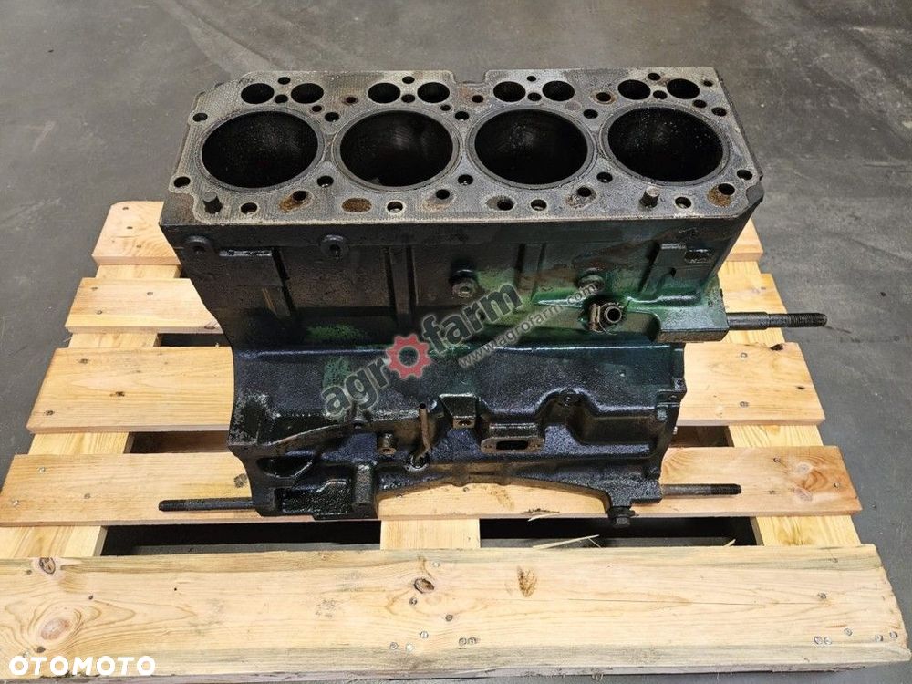 Blok silnika John Deere 5725, 5625, 5510 - 3