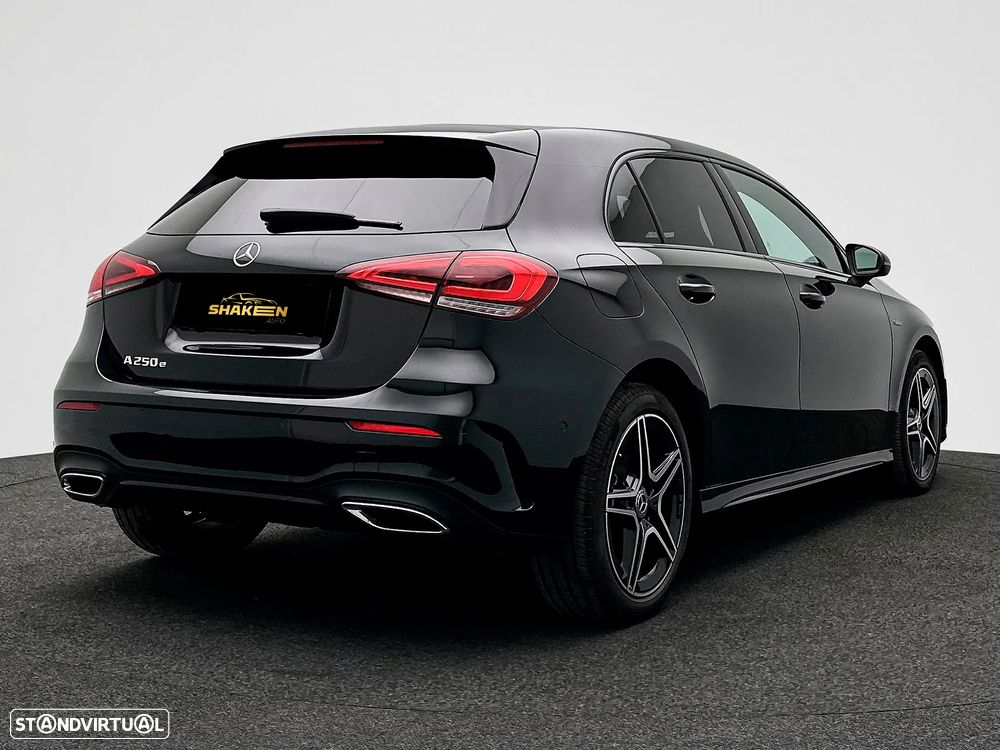 Mercedes-Benz A 250 e AMG Line - 8