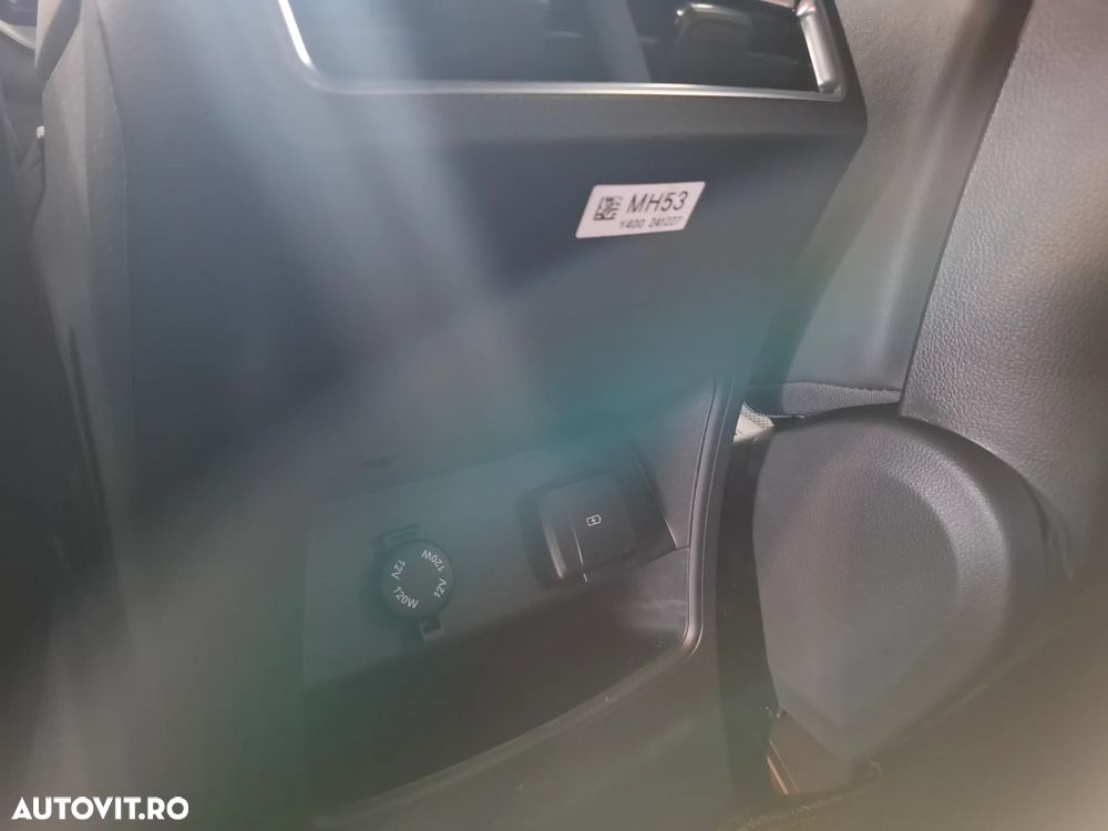 KG Mobility Rexton - 29