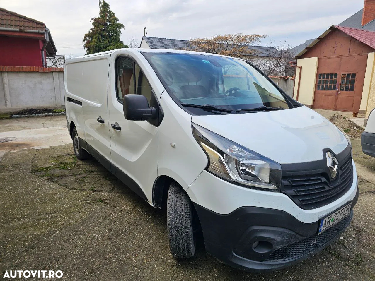 Renault Trafic - 2
