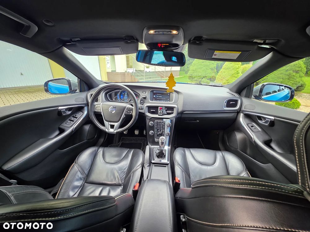 Volvo V40 2013