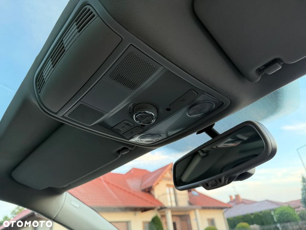 Volkswagen Golf Variant 2.0 TDI Highline - 31