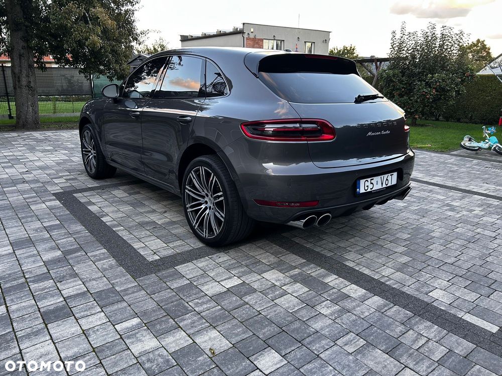 Porsche Macan Turbo PDK