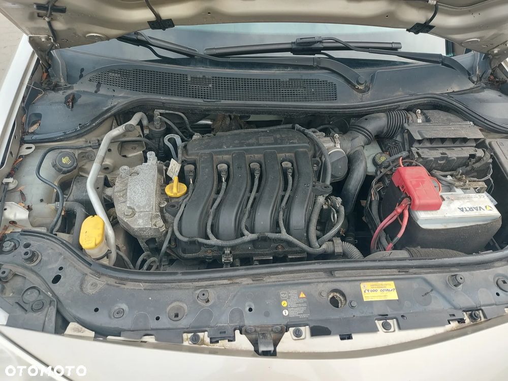 Renault Megane 1.6 16V Confort Privilege - 9