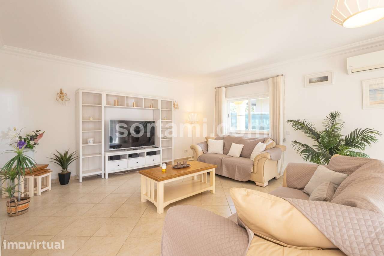 Moradia Isolada T4 Venda em Quarteira,Loulé - Grande imagem: 2/34
