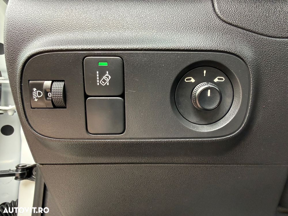 Citroën C3 1.2 PureTech BVM Feel - 23