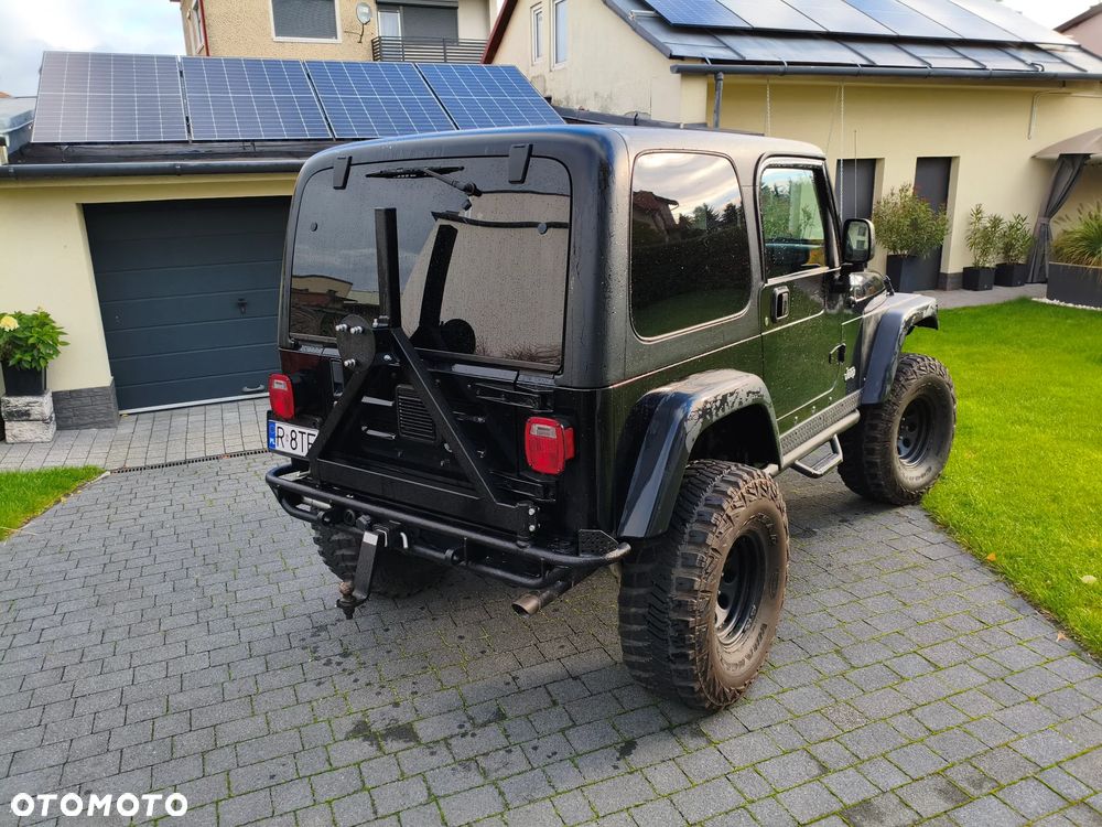 Jeep Wrangler - 3