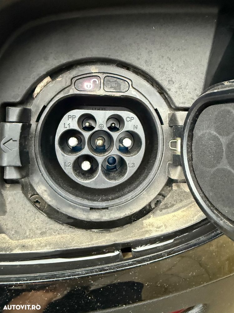 Mercedes-Benz GLC - 22