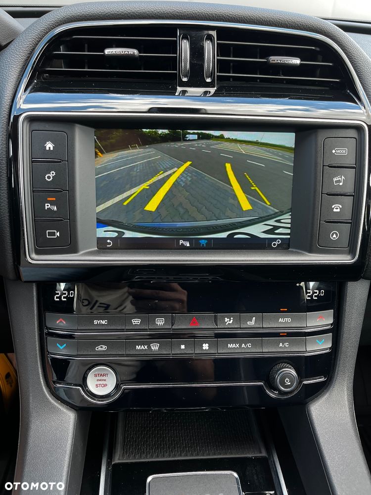 Jaguar F-Pace 2.0 i4D AWD Prestige - 26