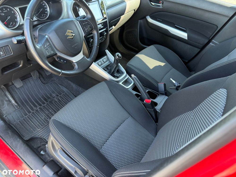 Suzuki Vitara 1.6 (4x2) Club - 17