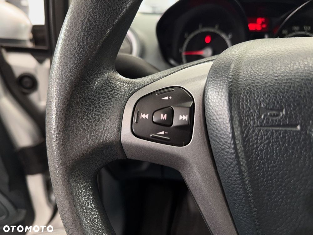 Ford Fiesta - 15