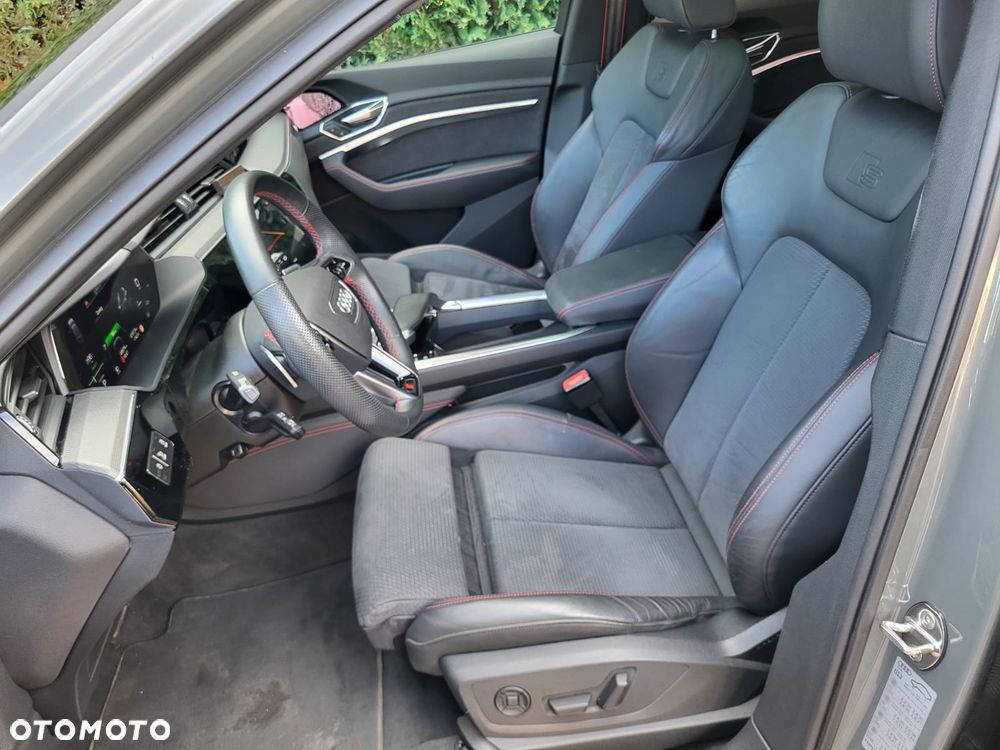 Audi Q8 e-tron 55 quattro S line - 23