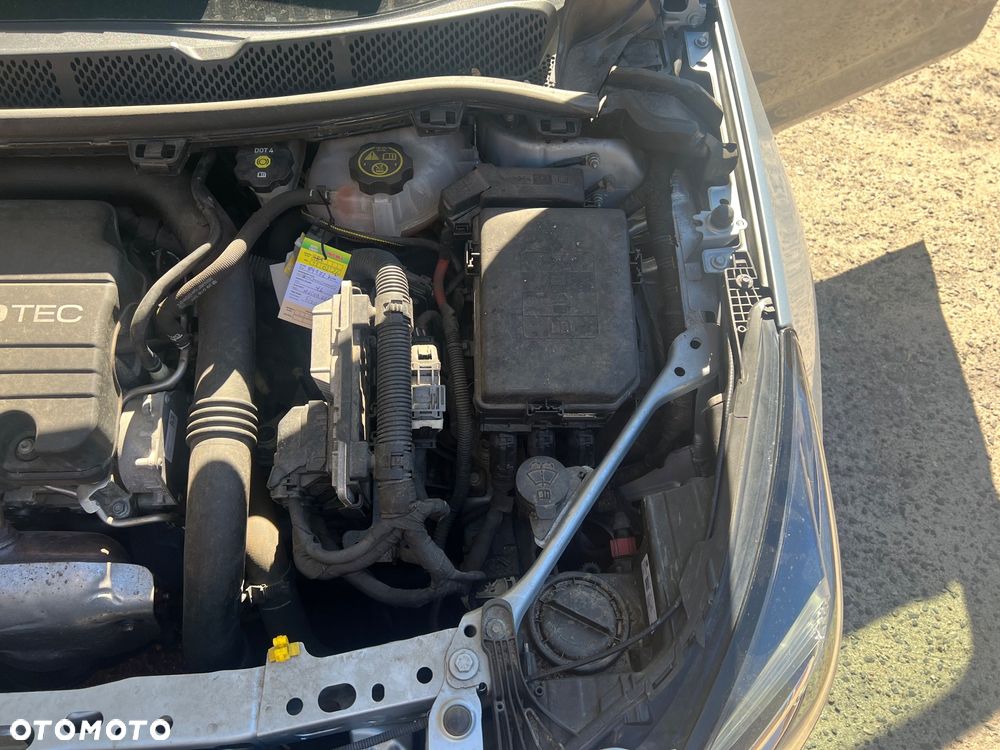 Opel Astra 1.4 T Enjoy - 15
