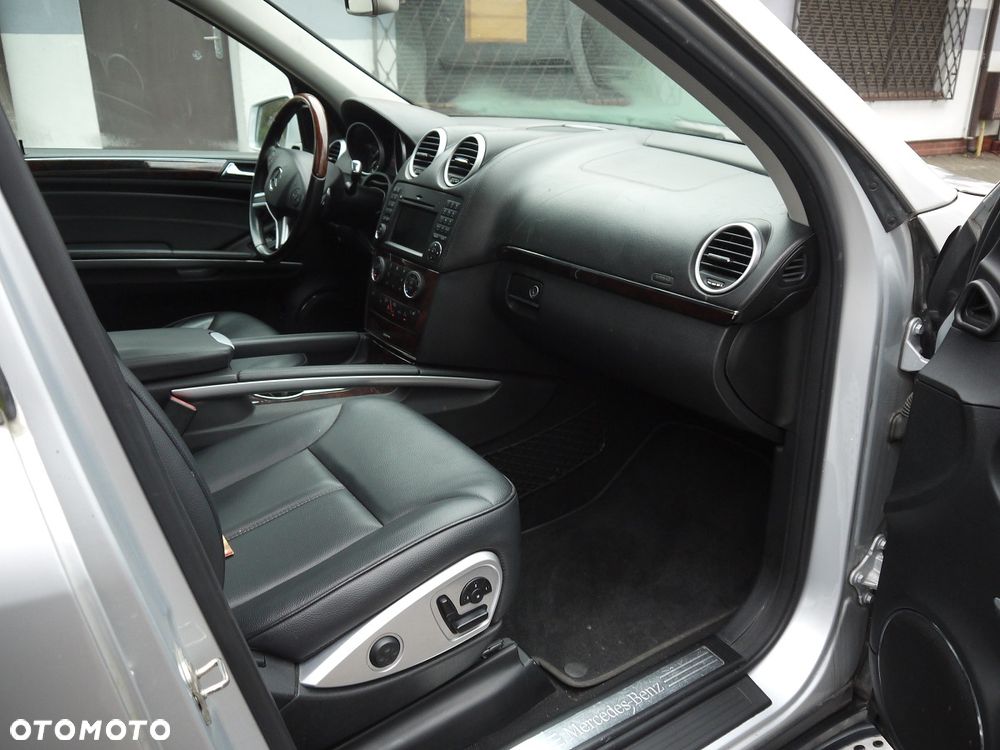 Mercedes-Benz GL 350 CDI BlueEff - 21