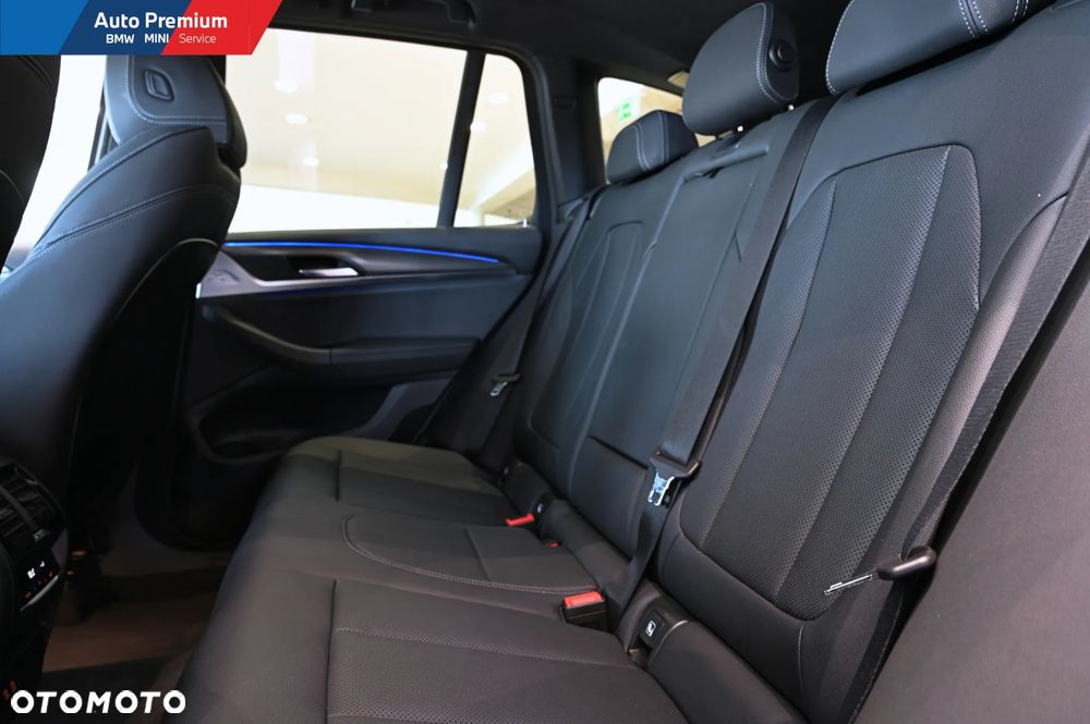 BMW X3 xDrive20i mHEV - 11