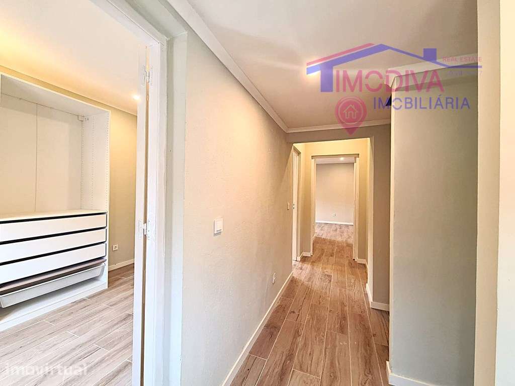 Moradia T3 recentemente renovada, com garagem e terreno em Castanhe... - Grande imagem: 5/60