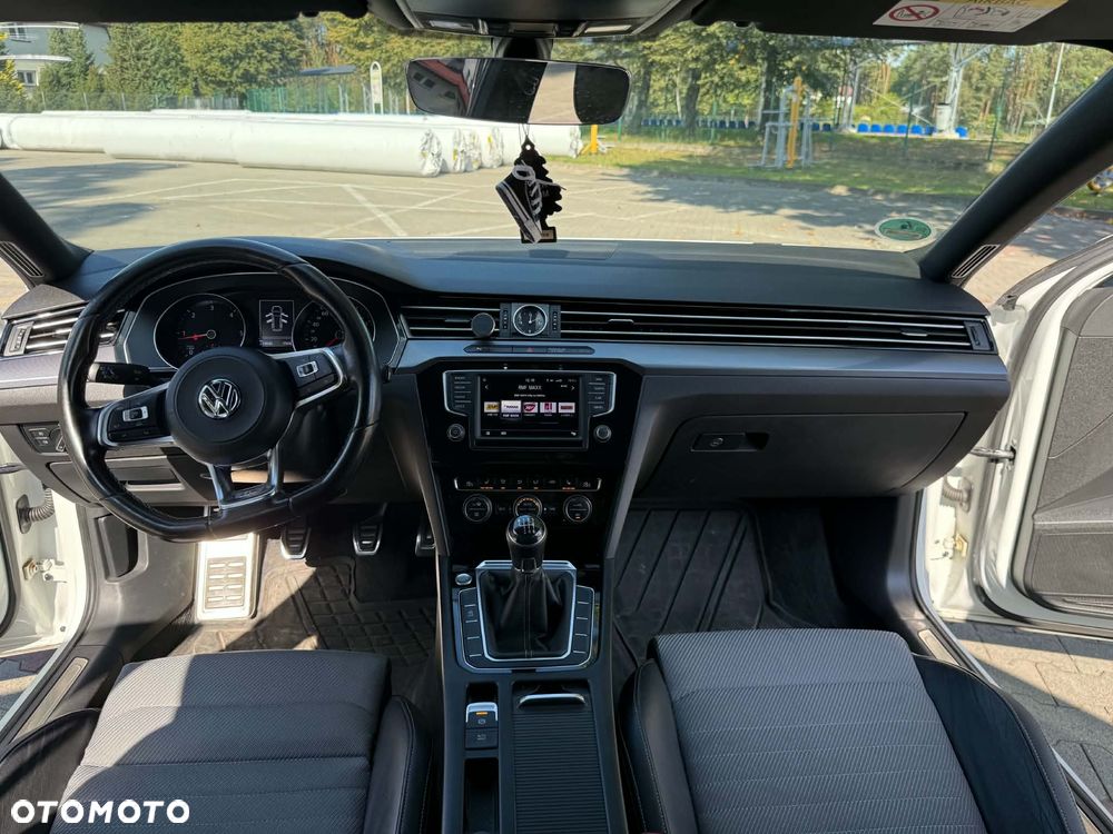 Volkswagen Passat - 7