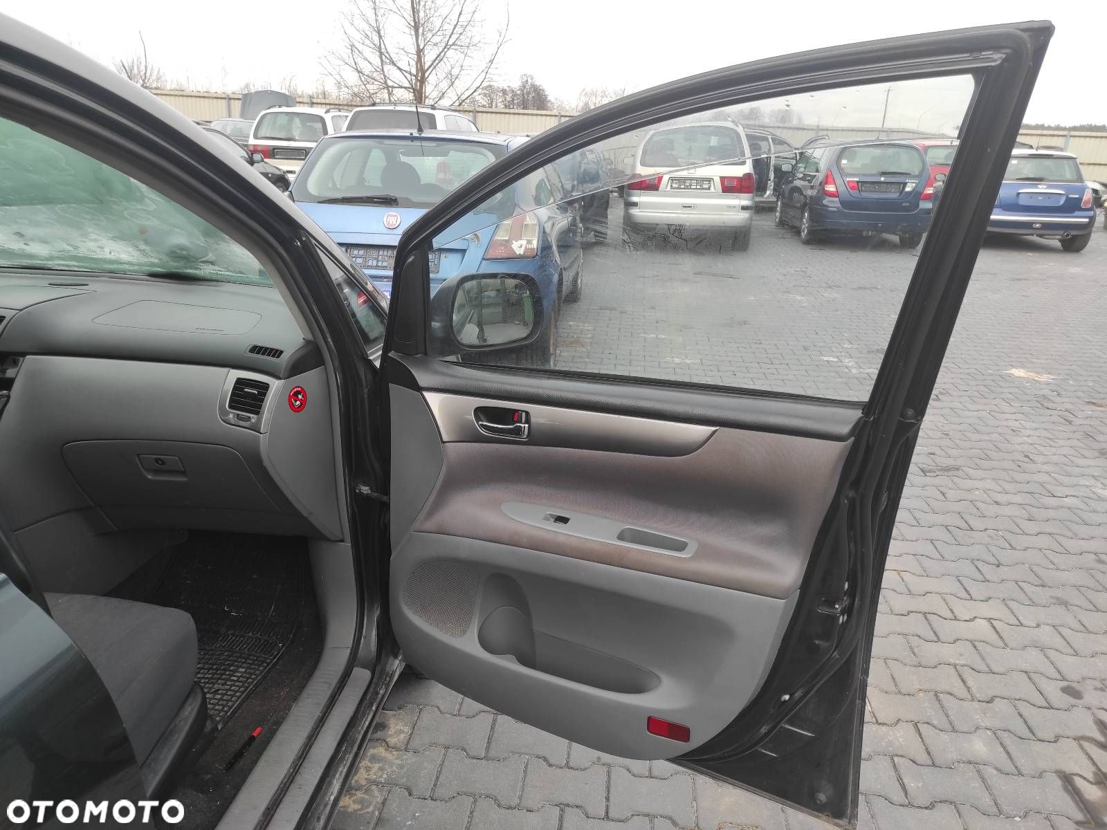 DRZWI KOMPLETNE PRAWY PRZÓD TOYOTA AVENSIS VERSO 1E2 - 7