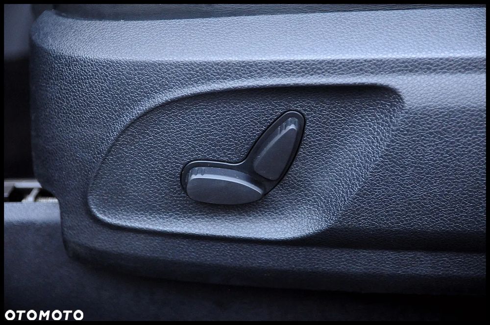 Ford Kuga 2.0 TDCi 4x4 Individual - 38