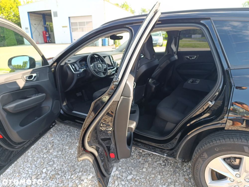Volvo XC 60 B4 D Momentum Pro - 15