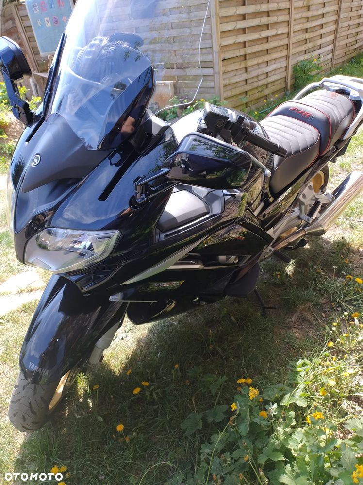 Yamaha FJR - 2