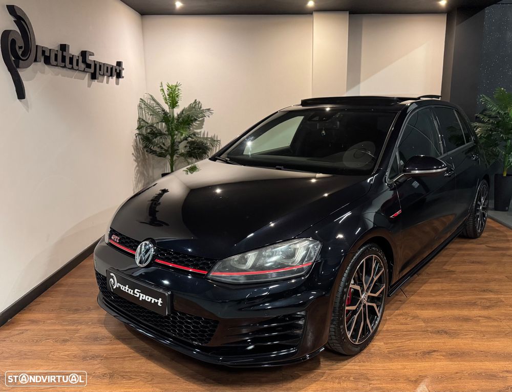 VW Golf GTI Performance BlueMotion DSG - 2