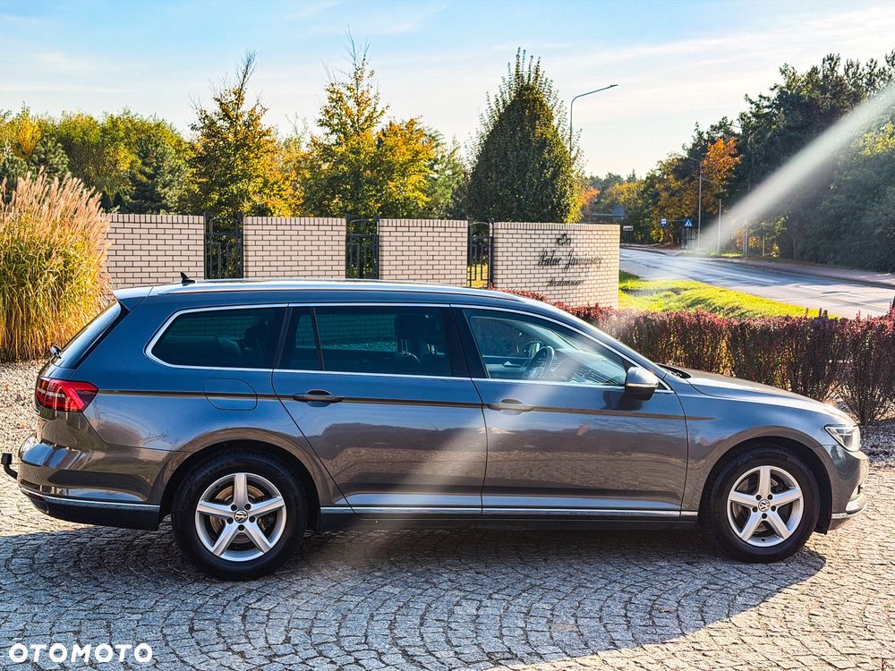 Volkswagen Passat 2.0 TDI SCR DSG Highline - 20