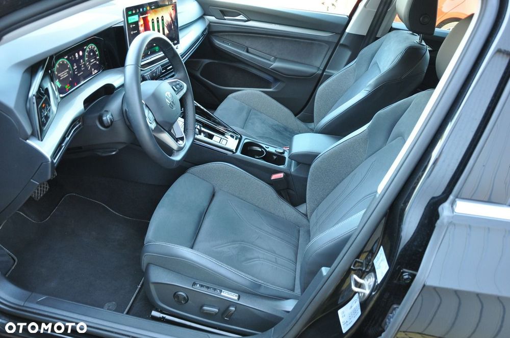 Volkswagen Golf 1.5 eTSI OPF DSG Style - 10