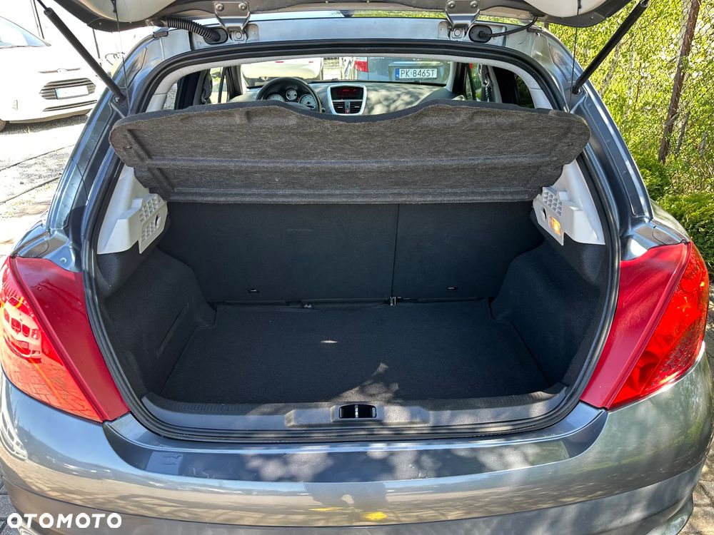 Peugeot 207 75 Urban Move - 31