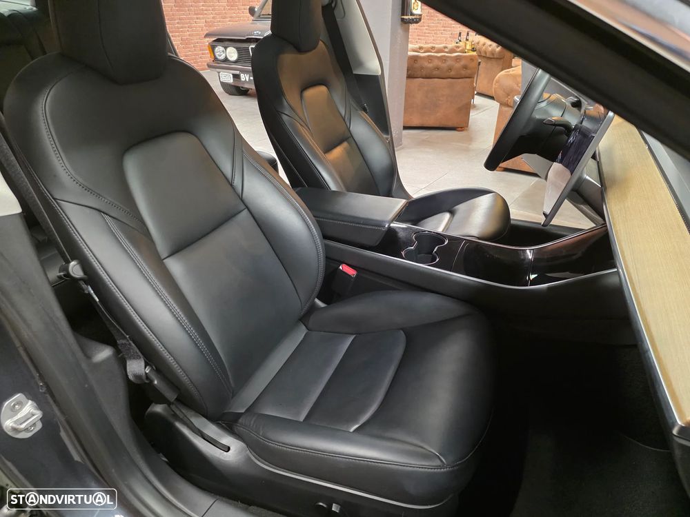 Tesla Model 3 Standard Range Plus RWD - 5