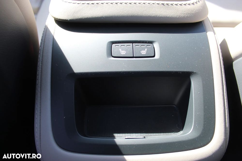 Volvo XC 90 B5 B AWD Plus Bright - 31