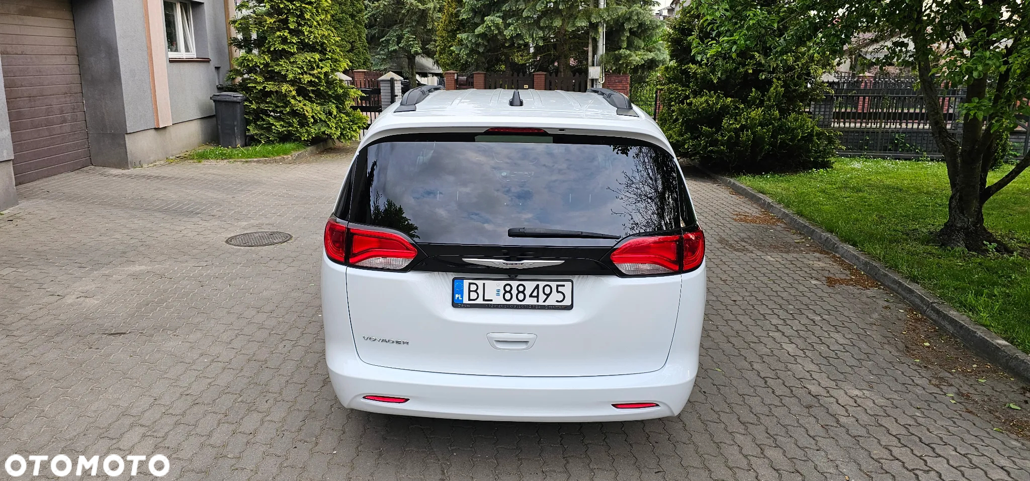 Chrysler Pacifica - 31