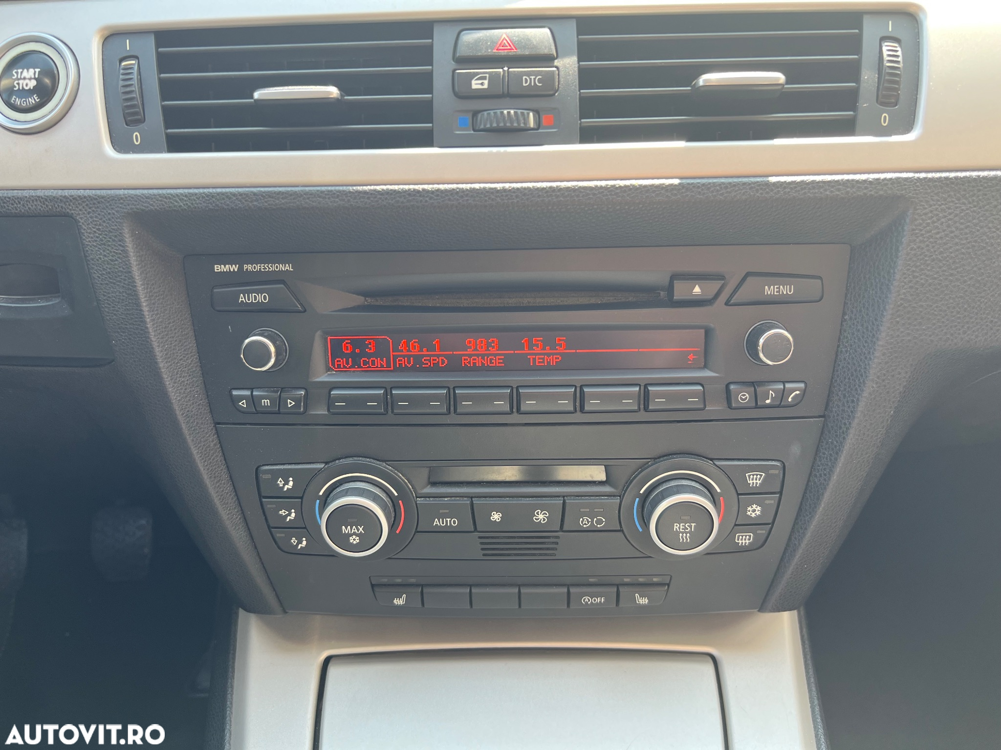 BMW Seria 3 320d DPF Touring - 9