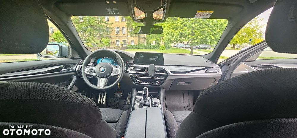 BMW Seria 5 530i xDrive M Sport sport - 15