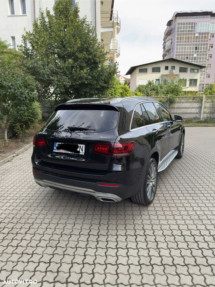 Mercedes-Benz GLC 300 4MATIC 9G-TRONIC AMG Line - 7