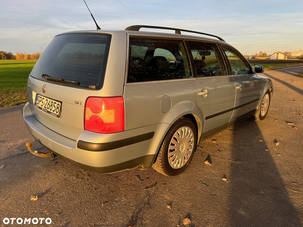 Volkswagen Passat 1.8T Comfortline - 3