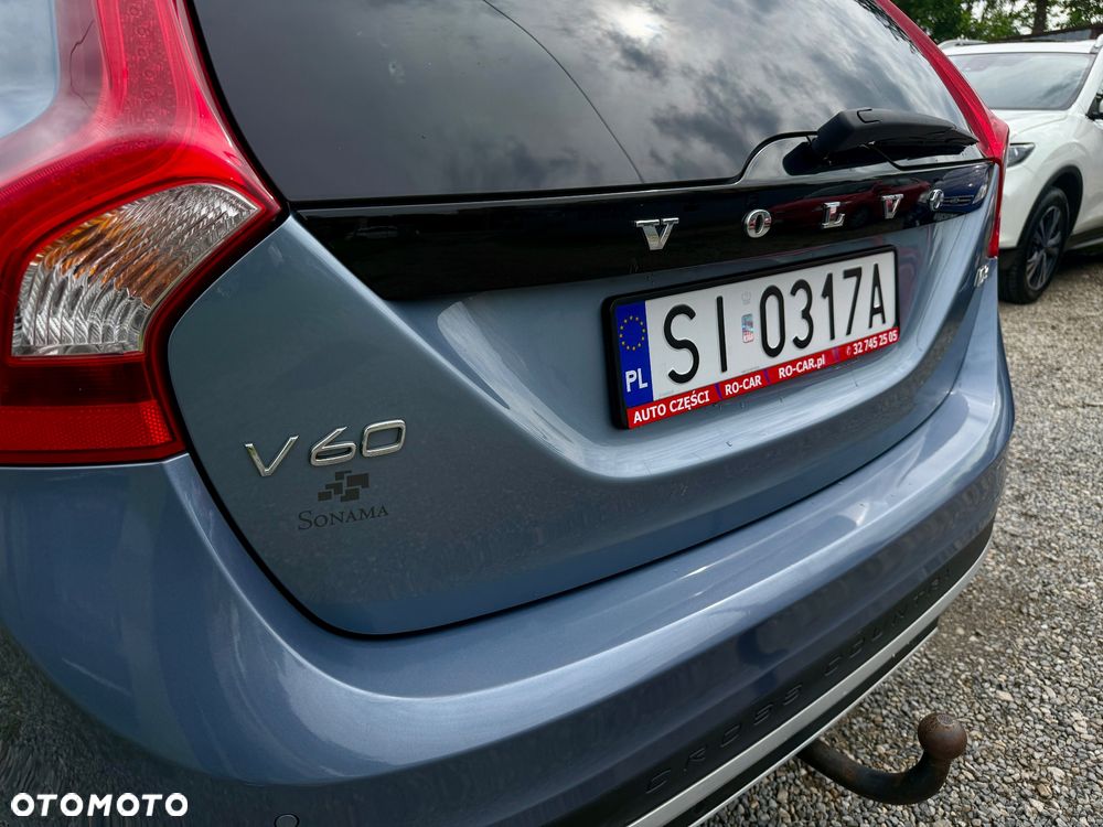 Volvo V60 Cross Country - 25