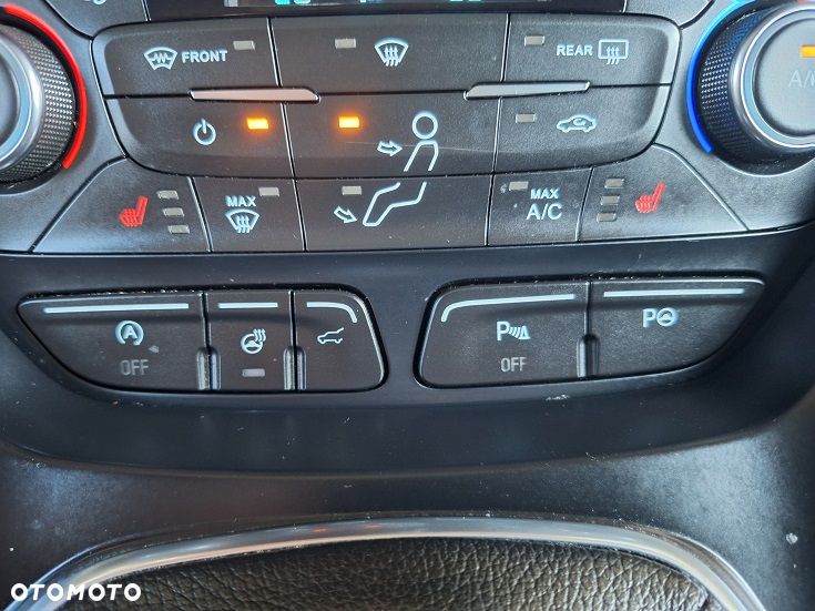 Ford Kuga 2.0 TDCi 4x2 Titanium - 23