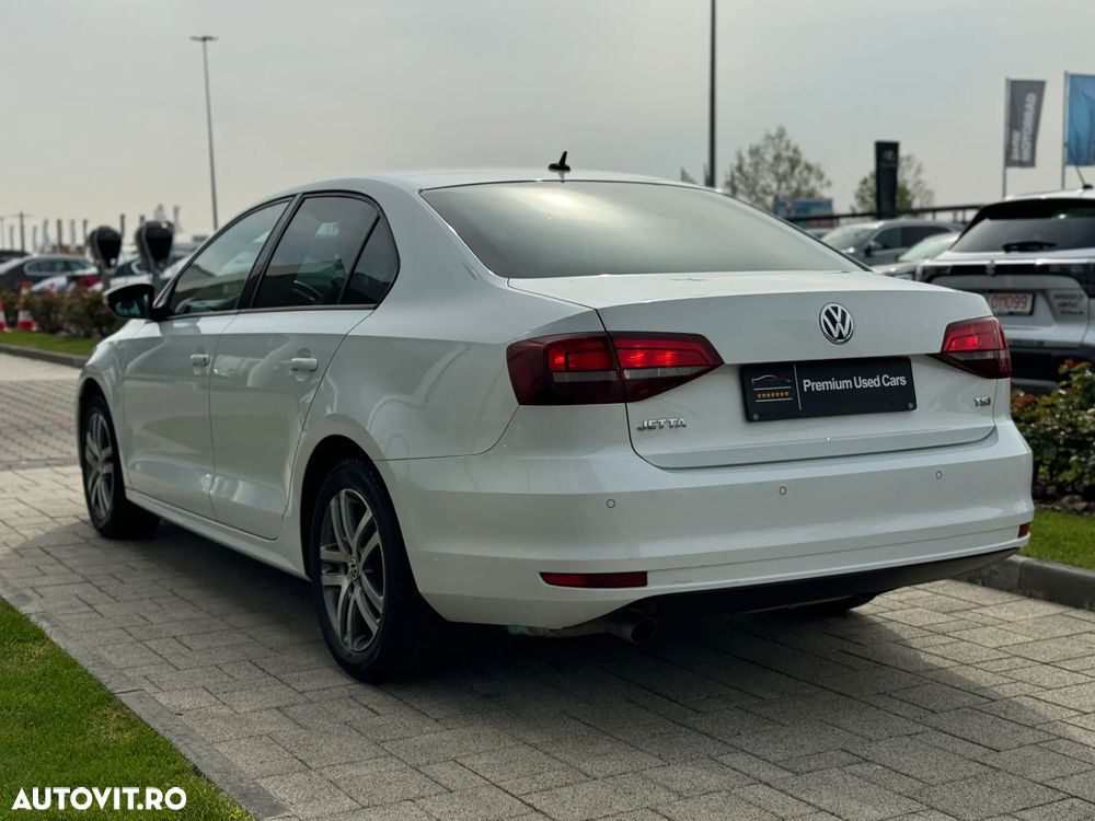 Volkswagen Jetta 1.2 TSI Comfortline - 5
