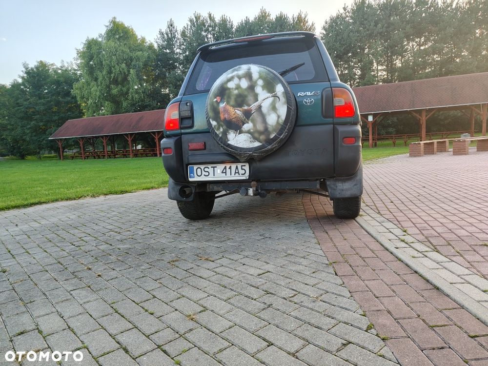Toyota RAV4 - 4