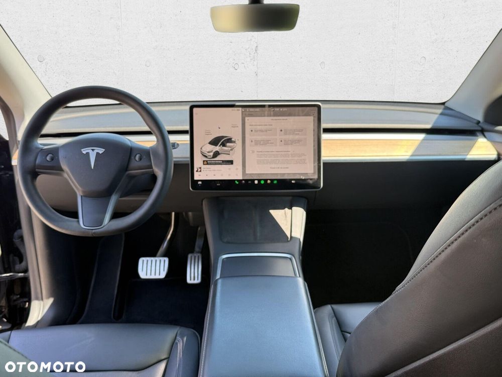 Tesla Model Y Performance AWD - 19