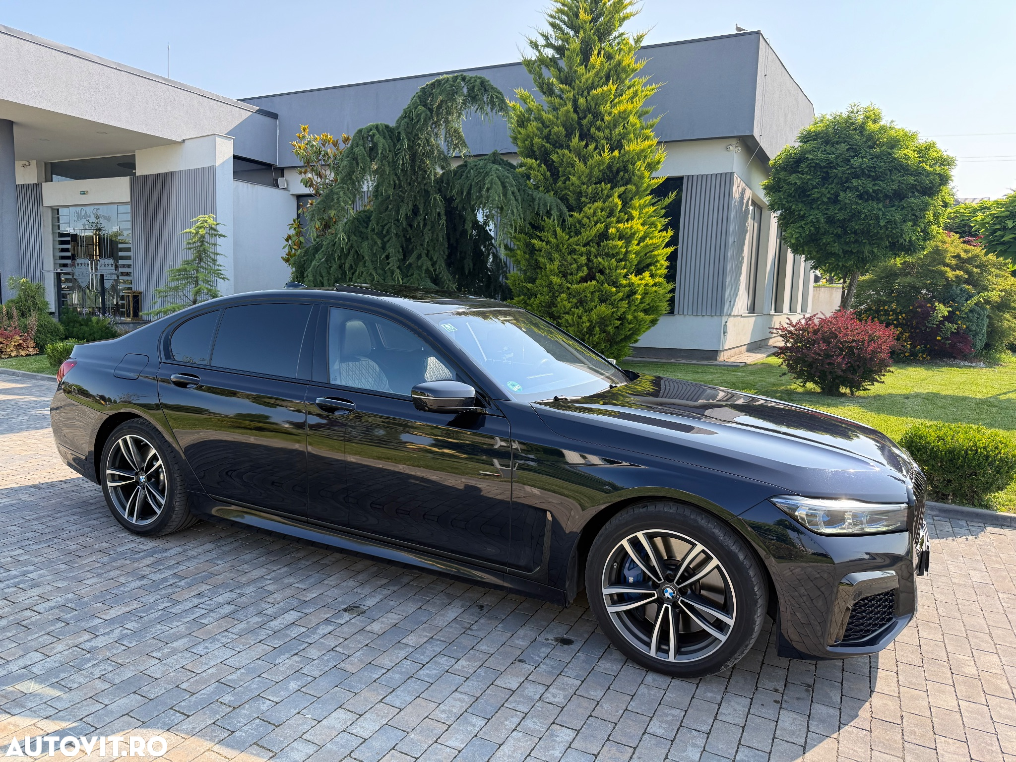 BMW Seria 7 740d xDrive - 11