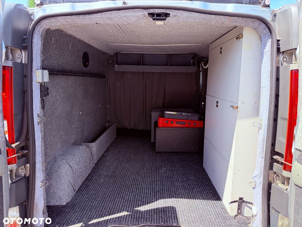 Opel Vivaro L1H1 2.7t - 10