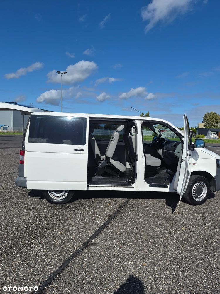 Volkswagen Transporter L2H1 - 1