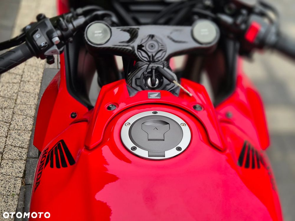 Honda CBR - 18